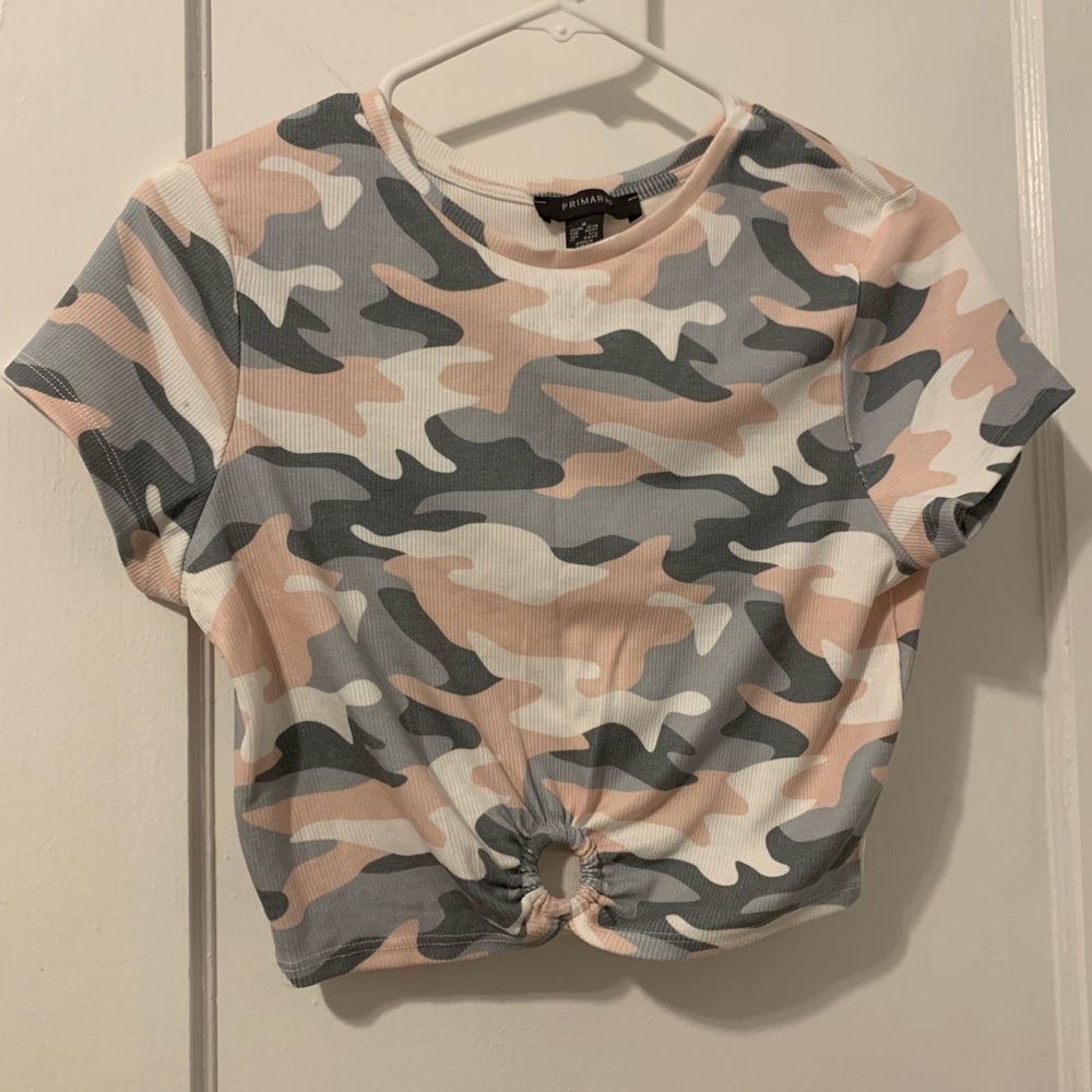 Camo crop top